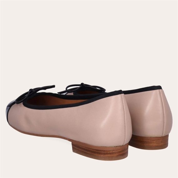 Billi Bi A6021 Ballerina Sko, Black Patent/Beige Nappa